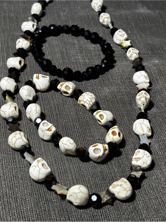 Other - Handcrafted White Howlite Skull Necklace and Black Bead Bracelet Set